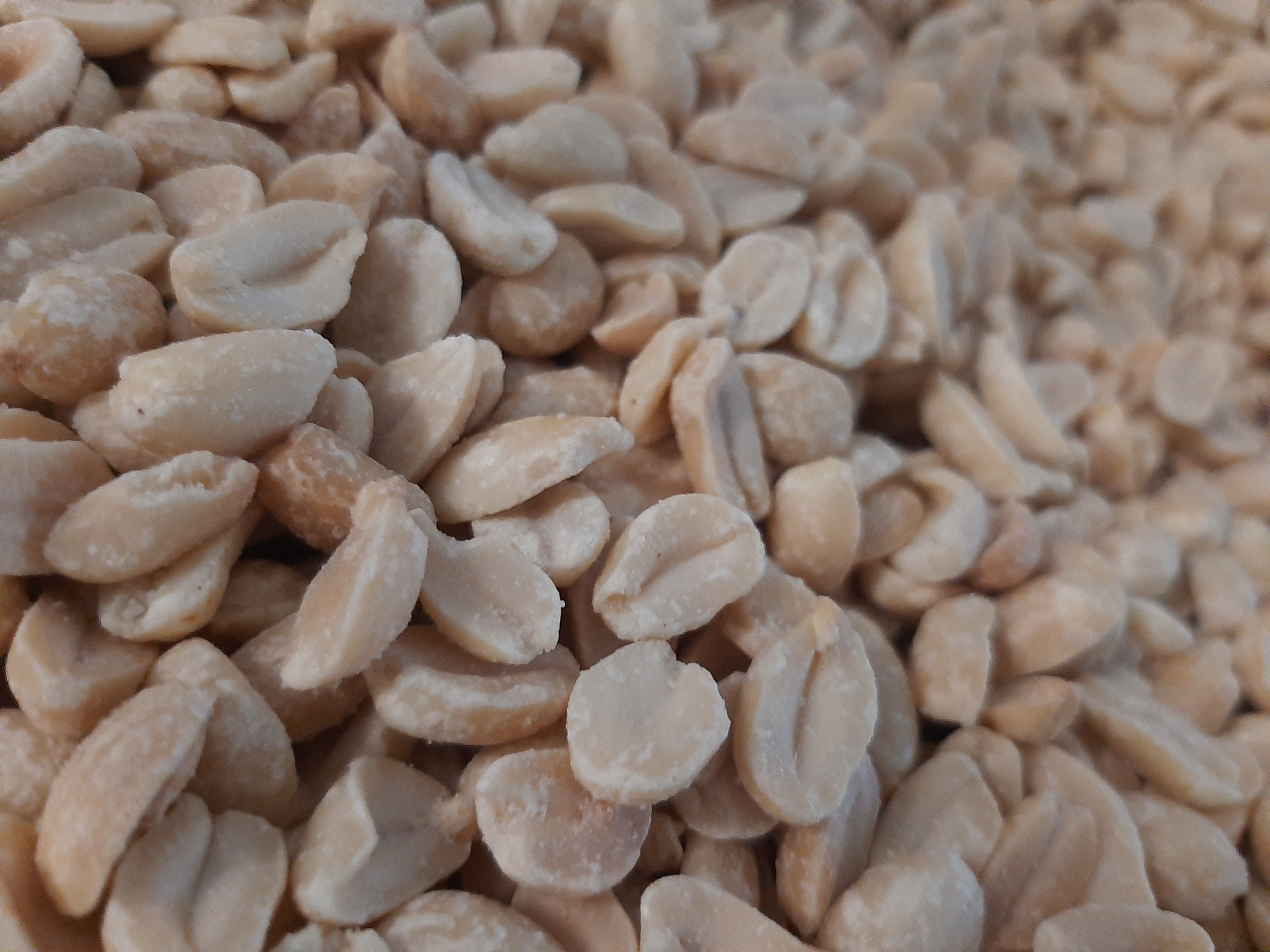 Арахіс лущений смажено солений 